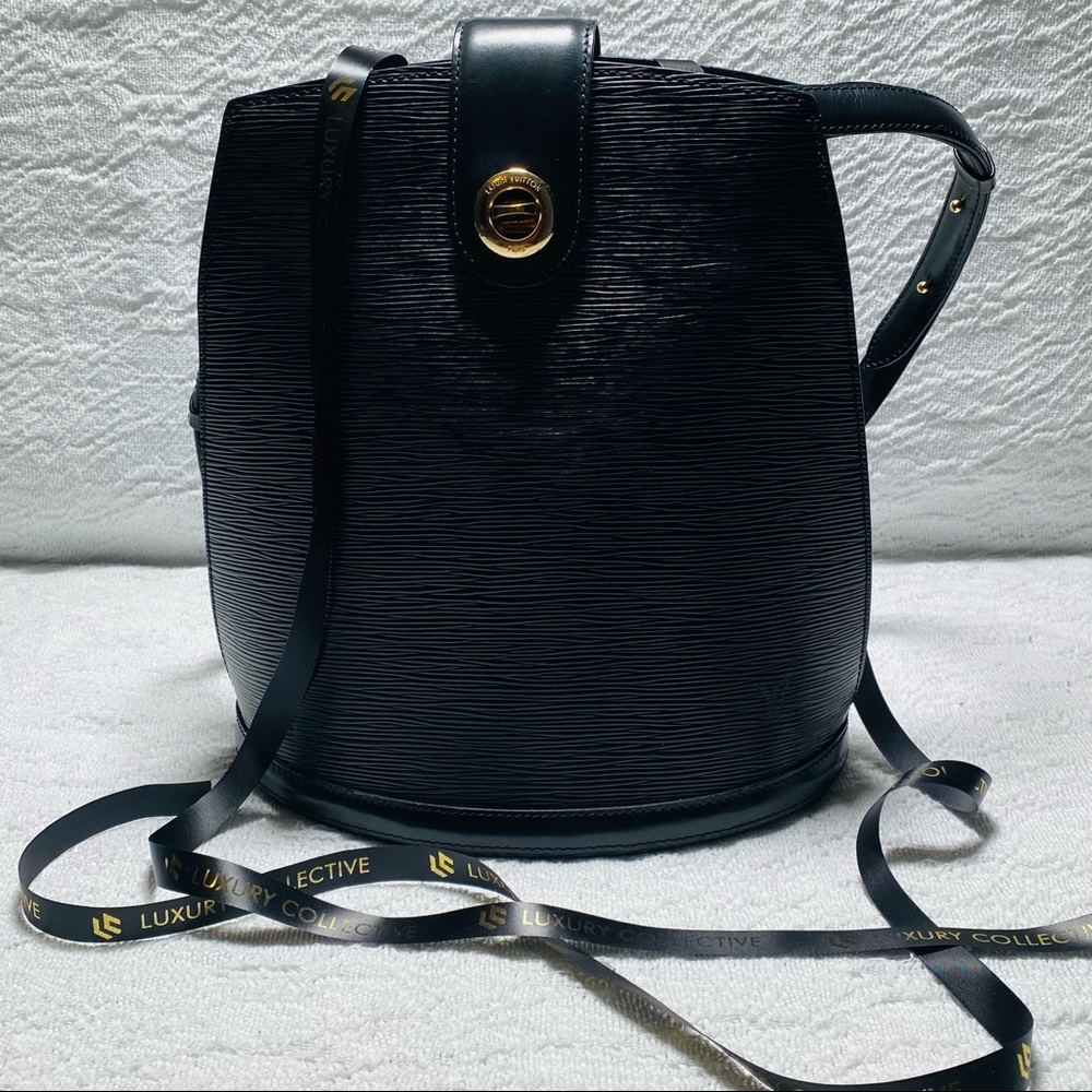 ❌❌❌SOLD ❌❌❌ Louis Vuitton Epi Cluny